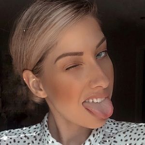 Meet your Posher, Miriam